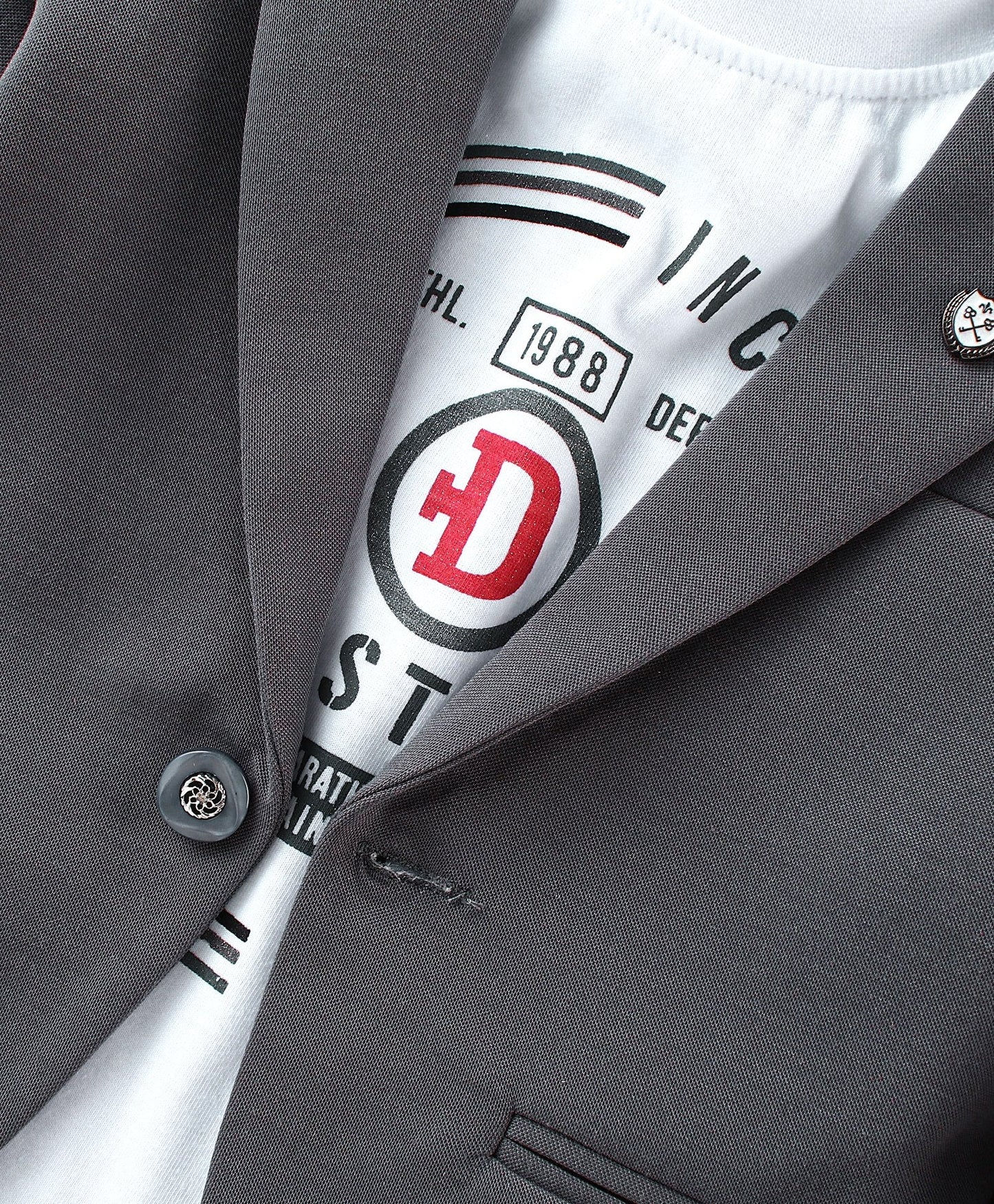 Dapper Dudes Full Sleeves Blazer With Printed Tee & Bottom - Grey