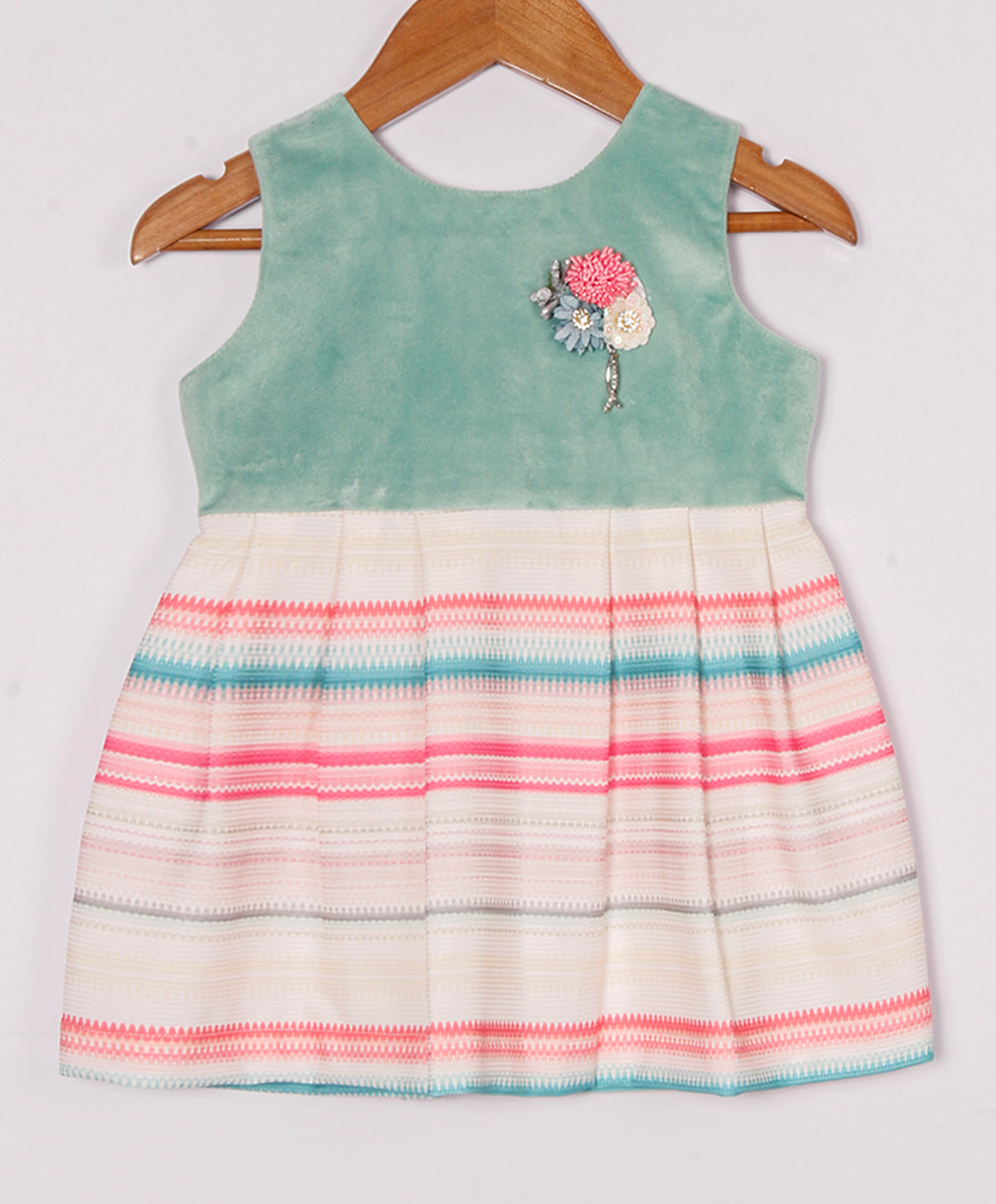 Enfance Sleeveless Flower Applique Casual Dress - Green