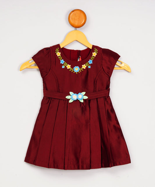 Enfance Short Slevees Solid Flared Casual Dress -Maroon