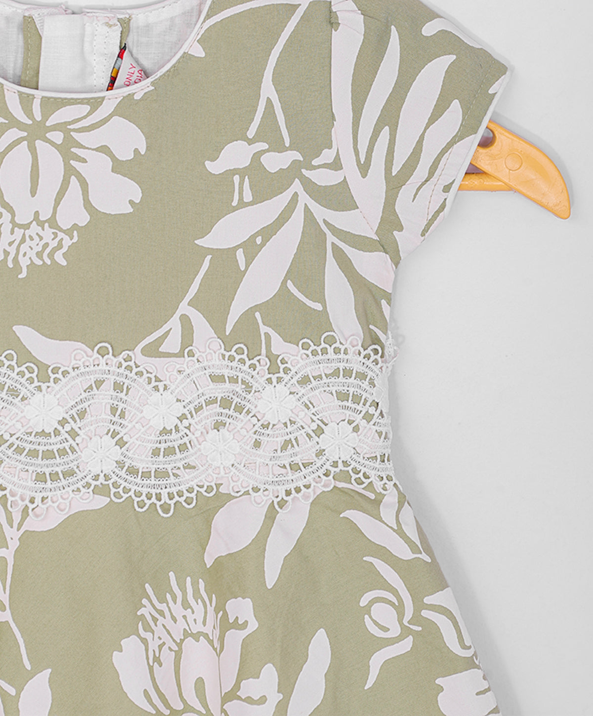 Enfance  Half Sleeves All Over Leaves Printed Floral Applique Dress-Green