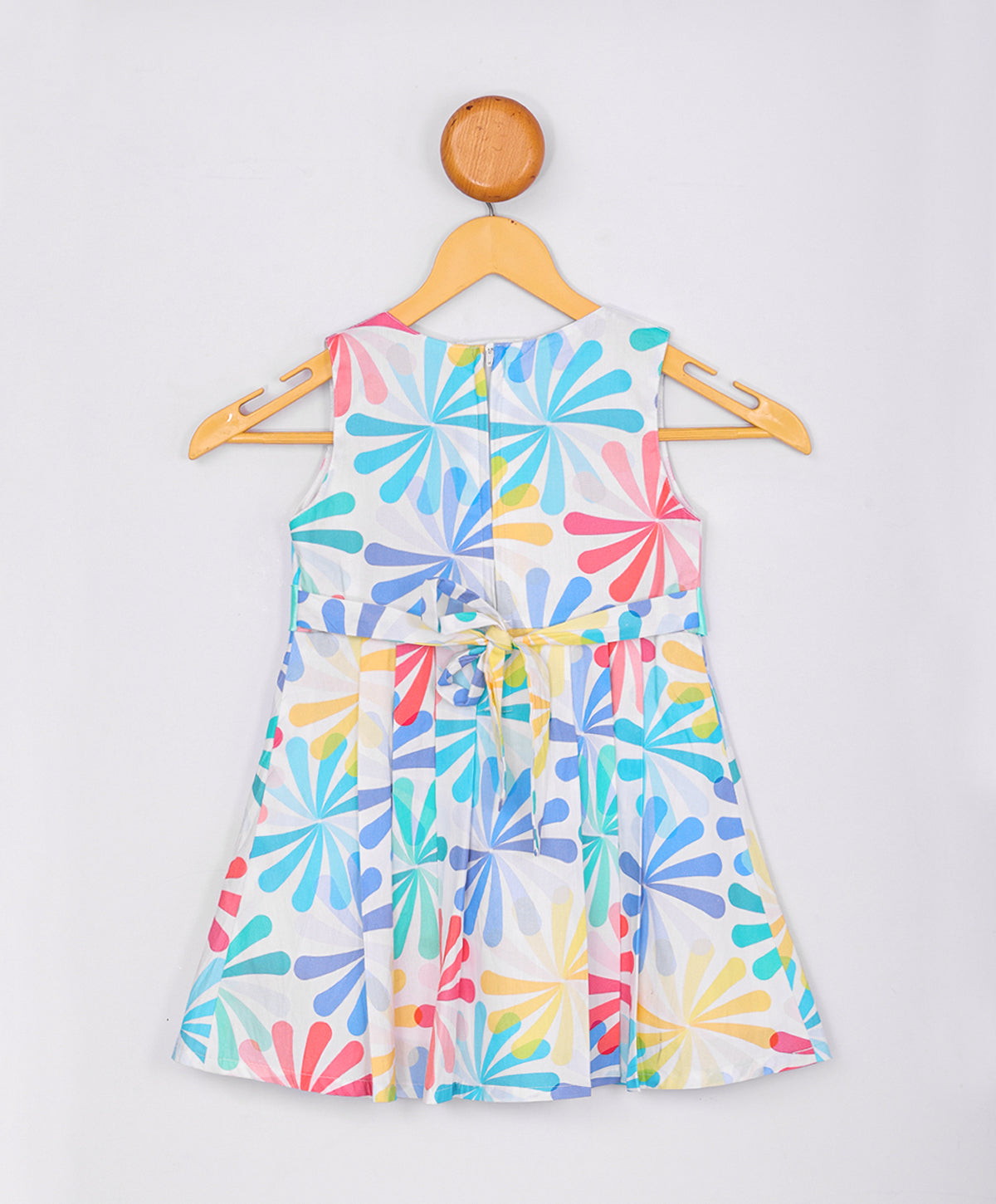 Enfance Sleveelees Multi Color Circular Line Printed Casual Dress -S.Green