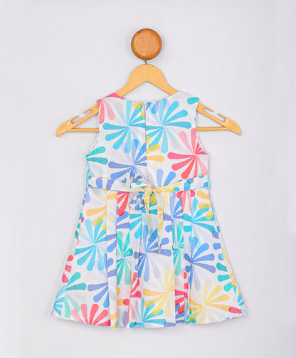 Enfance Sleveelees Multi Color Circular Line Printed Casual Dress -S.Green