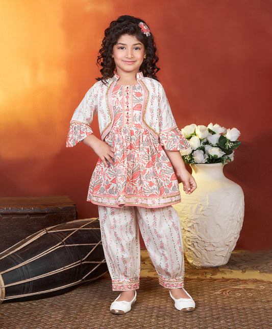 Enfance Three Fourth Sleeves Floral Printed & Gota Lace Embellished Coordinating Kurta & Pant Set - Peach