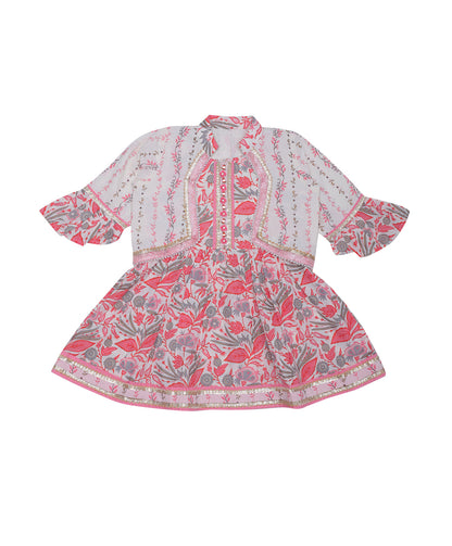 Enfance Three Fourth Sleeves Floral Printed & Gota Lace Embellished Coordinating Kurta & Pant Set - Peach