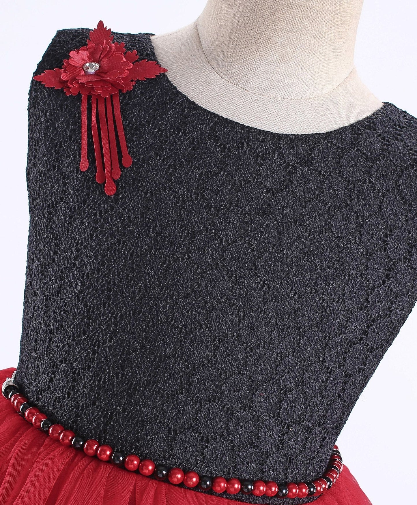 Enfance  Sleevelees Flare Dress With Flower Applique-Red