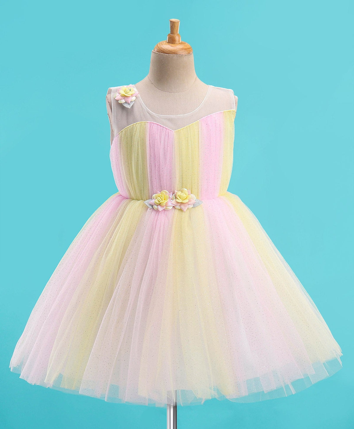 Enfance Sleeveless Flare Dress With Flower Applique-Pink