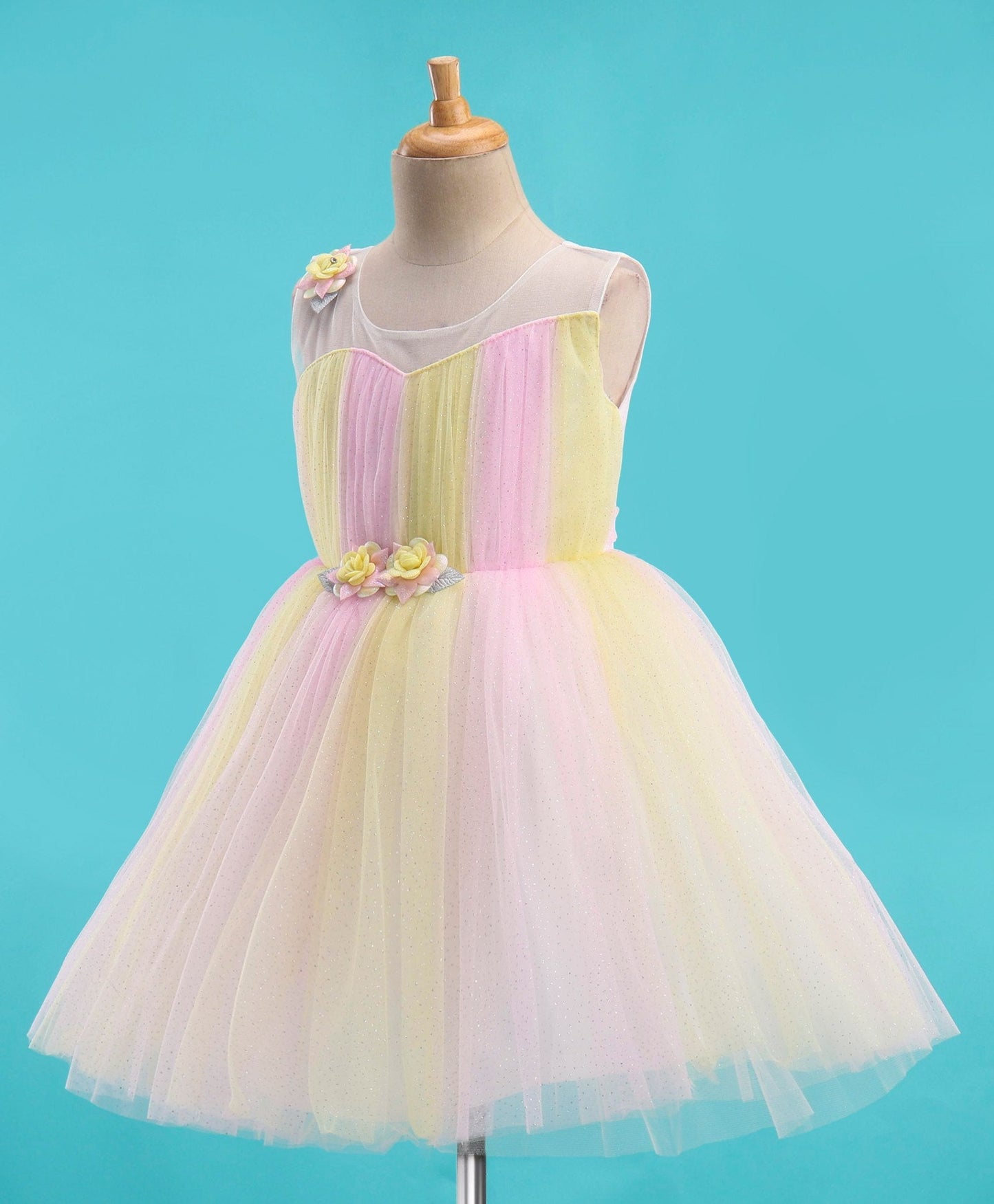 Enfance Sleeveless Flare Dress With Flower Applique-Pink