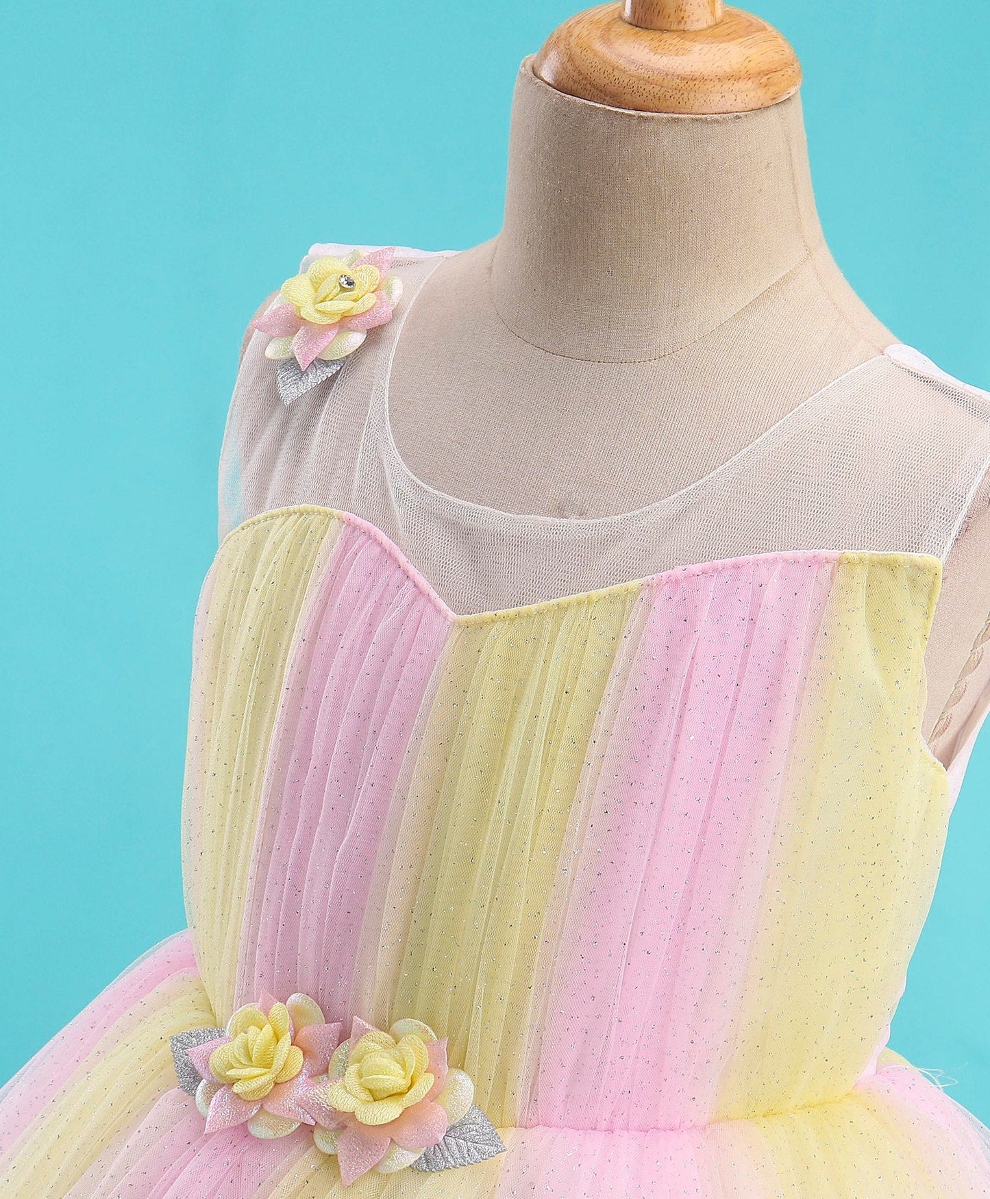 Enfance Sleeveless Flare Dress With Flower Applique-Pink