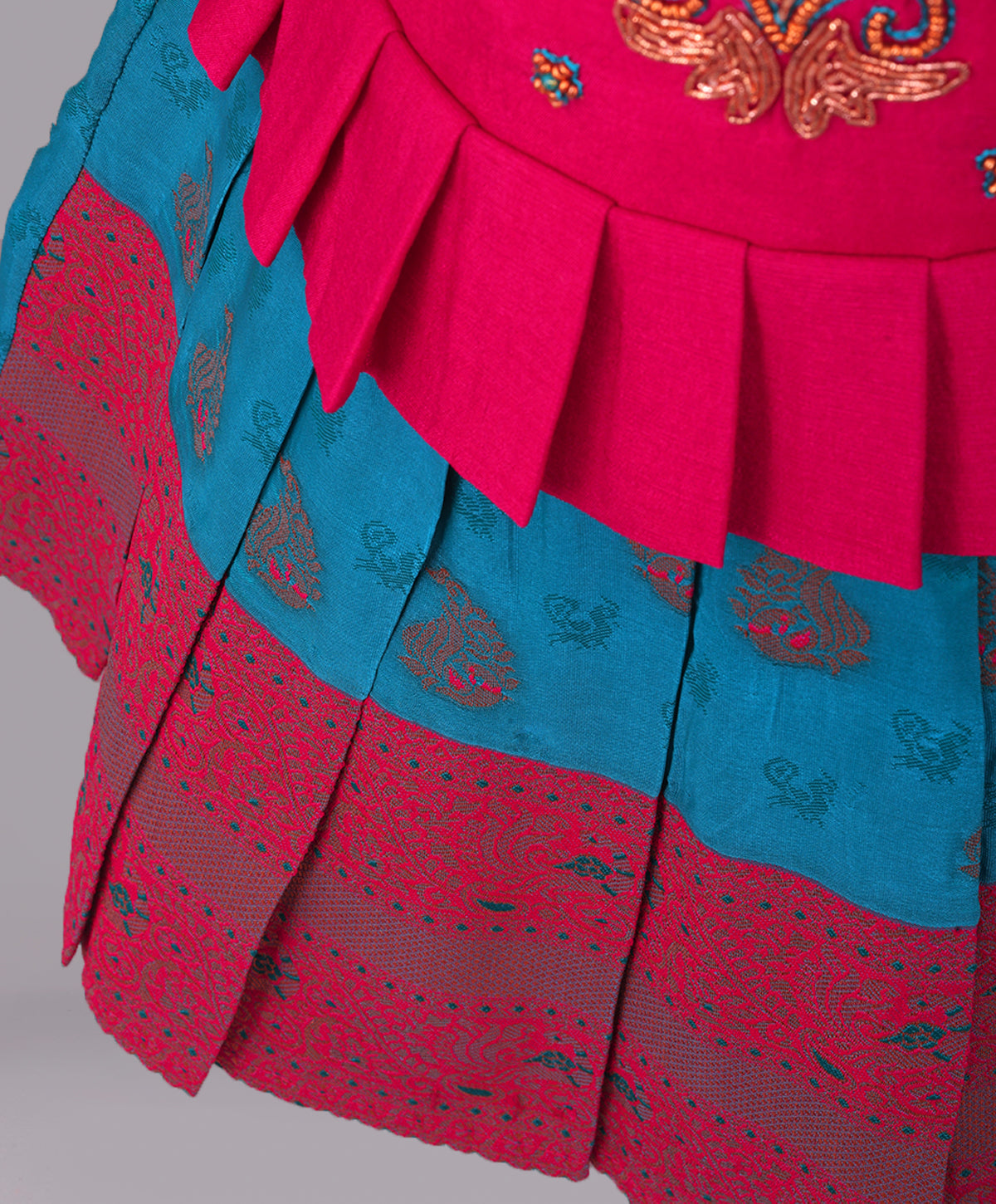 Enfance Half Puffed Sleeves Beads Embellished Paisley Detailed Dress - Blue