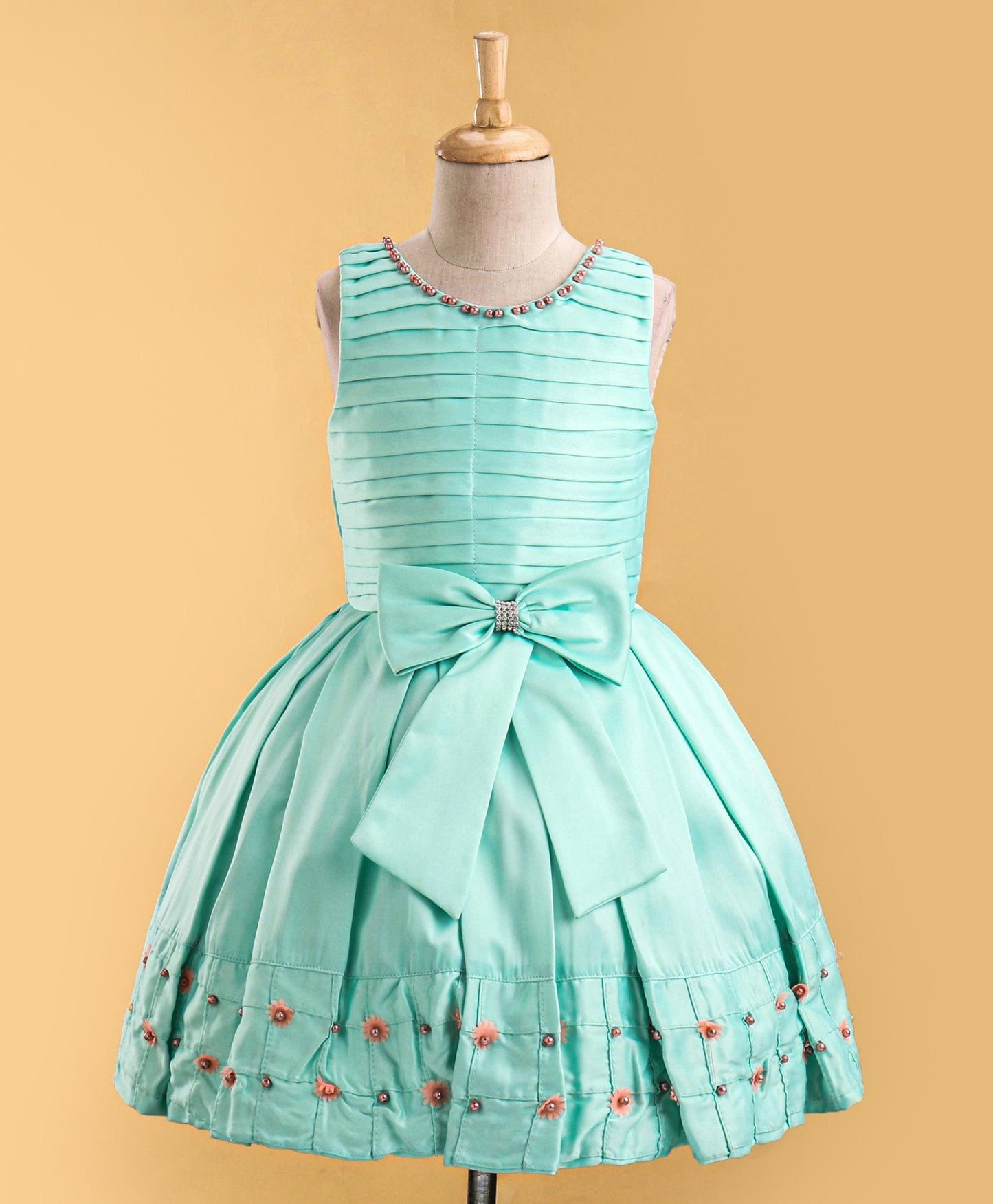 Enfance Sleeveless Flare Dress With Flower Applique-Pista